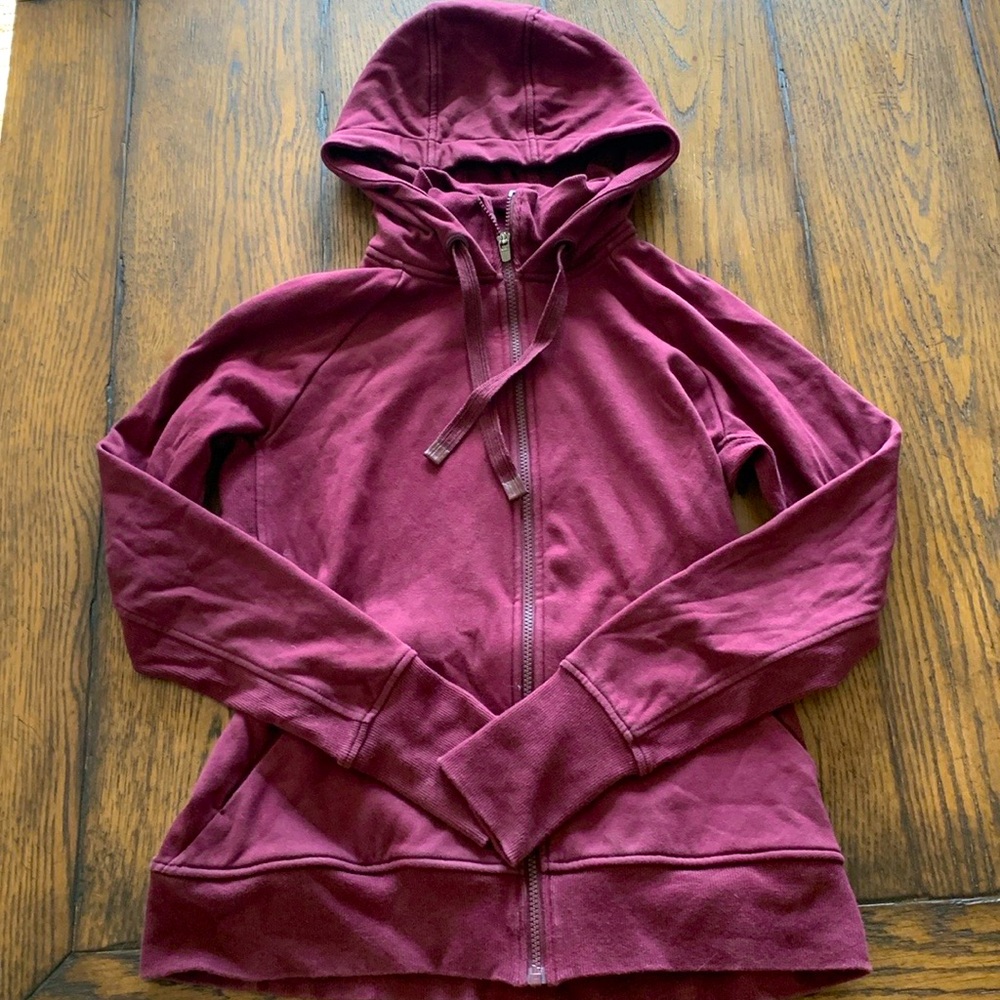 Women’s Athleta hoodie